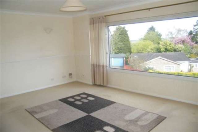  Image of 2 bedroom Flat to rent in Downswood Reigate RH2 at Reigate, RH2 0JH