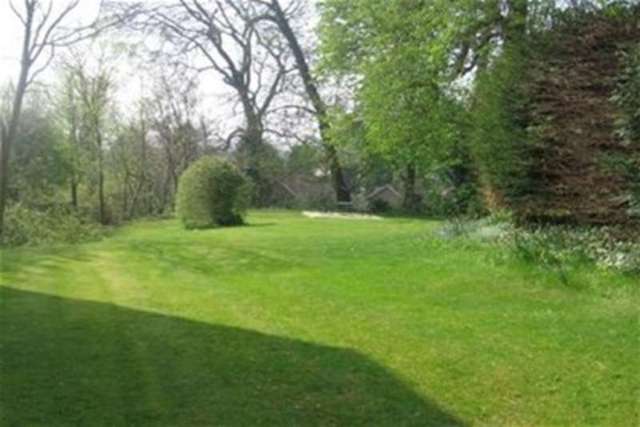  Image of 2 bedroom Flat to rent in Downswood Reigate RH2 at Reigate, RH2 0JH