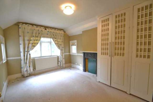  Image of 3 bedroom Detached house to rent in Reigate Road Leatherhead KT22 at Reigate Road  Leatherhead, KT22 8RA