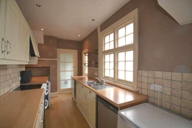  Image of 3 bedroom Detached house to rent in Reigate Road Leatherhead KT22 at Reigate Road  Leatherhead, KT22 8RA