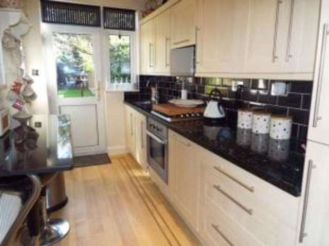  Image of 4 bedroom Terraced house for sale in Hainault Road Romford RM5 at Romford  Collier Row, RM5 3AP