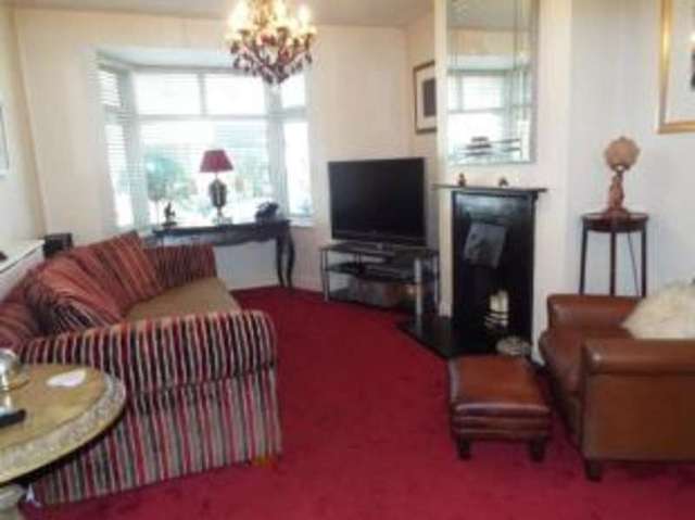  Image of 4 bedroom Terraced house for sale in Hainault Road Romford RM5 at Romford  Collier Row, RM5 3AP