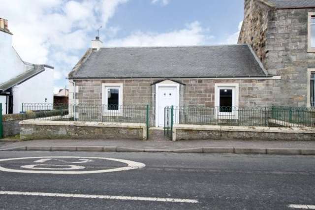  Image of 3 bedroom Cottage for sale in Victoria Road Ladybank Cupar KY15 at Victoria Road  Cupar, KY15 7LJ