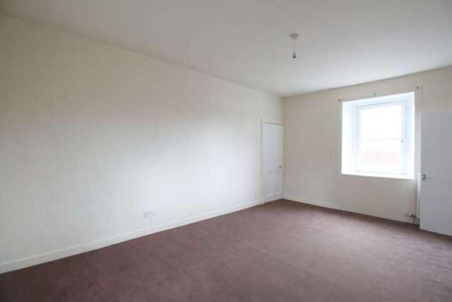  Image of 3 bedroom Cottage for sale in Victoria Road Ladybank Cupar KY15 at Victoria Road  Cupar, KY15 7LJ