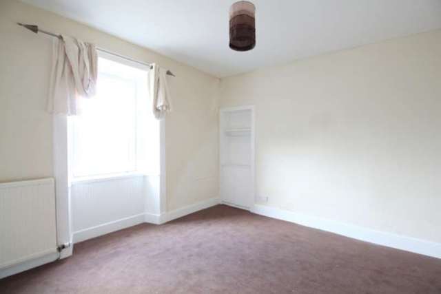  Image of 3 bedroom Cottage for sale in Victoria Road Ladybank Cupar KY15 at Victoria Road  Cupar, KY15 7LJ