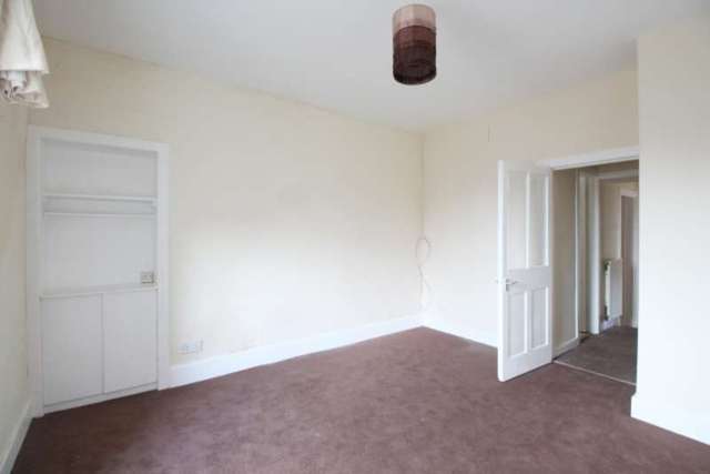  Image of 3 bedroom Cottage for sale in Victoria Road Ladybank Cupar KY15 at Victoria Road  Cupar, KY15 7LJ