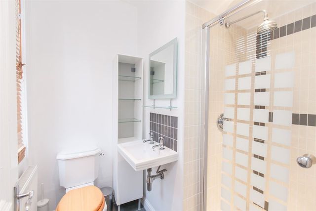  Image of 4 bedroom Detached house to rent in Roseburn Cliff Edinburgh EH12 at West End Edinburgh Edinburgh, EH12 6AL