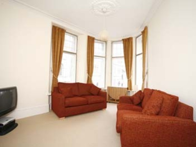  Image of 2 bedroom Flat to rent in Rosemount Viaduct Aberdeen AB25 at City Centre Aberdeen Aberdeen, AB25 1NE