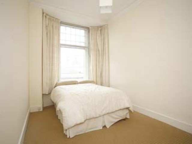 Image of 2 bedroom Flat to rent in Rosemount Viaduct Aberdeen AB25 at City Centre Aberdeen Aberdeen, AB25 1NE
