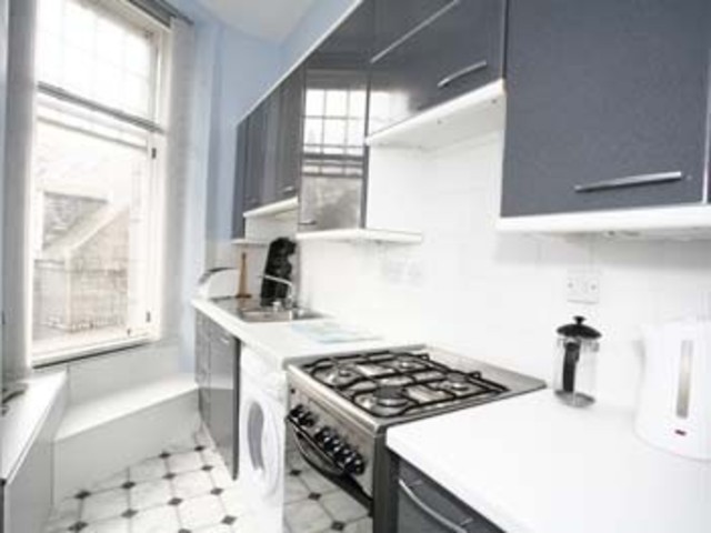  Image of 2 bedroom Flat to rent in Rosemount Viaduct Aberdeen AB25 at City Centre Aberdeen Aberdeen, AB25 1NE