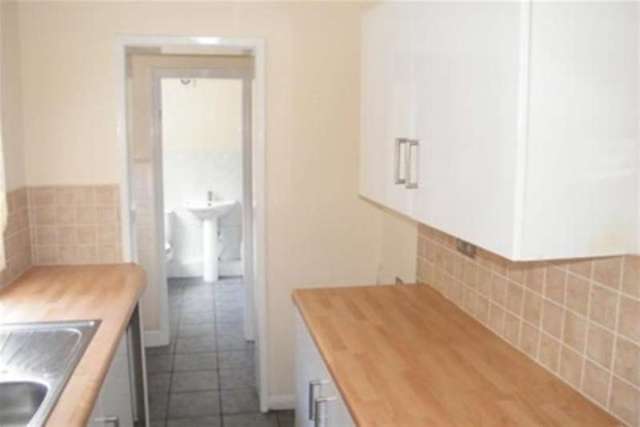  Image of 2 bedroom Terraced house to rent in Rossington Road Sneinton Nottingham NG2 at Nottingham, NG2 4HY
