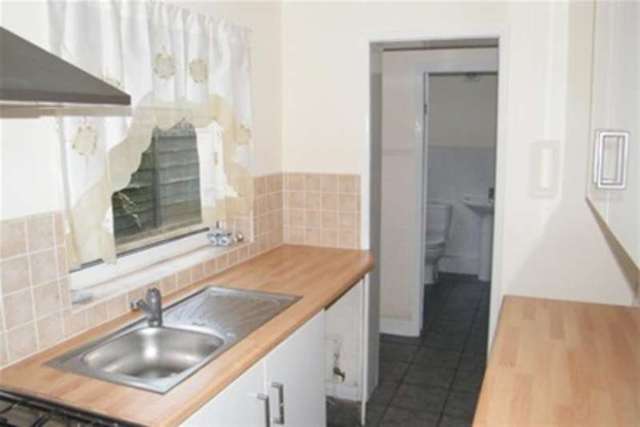  Image of 2 bedroom Terraced house to rent in Rossington Road Sneinton Nottingham NG2 at Nottingham, NG2 4HY