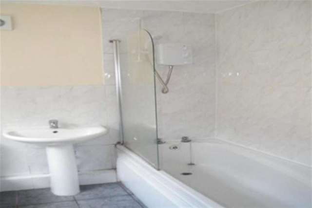  Image of 2 bedroom Terraced house to rent in Rossington Road Sneinton Nottingham NG2 at Nottingham, NG2 4HY