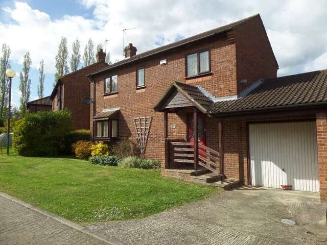  Image of 3 bedroom Detached house for sale in Rothersthorpe Giffard Park Milton Keynes MK14 at Milton Keynes, MK14 5JL