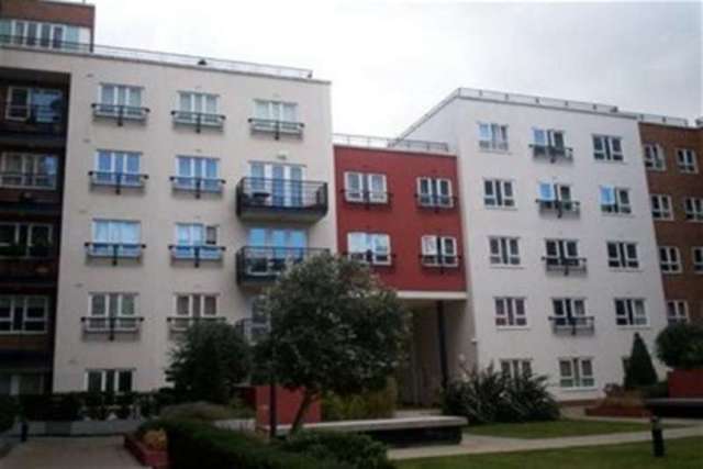  Image of 2 bedroom Flat to rent in Royal Quarter Seven Kings Way Kingston upon Thames KT2 at Kingston upon Thames, KT2 5BU