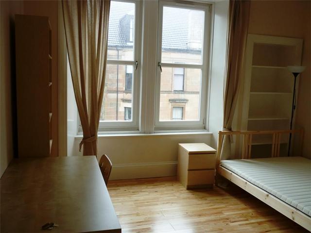  Image of 3 bedroom Flat to rent in Ruthven Street Glasgow G12 at Dowanhill Glasgow Glasgow, G12 9BY
