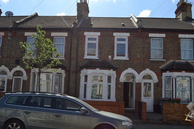  Image of 3 bedroom Terraced house to rent in Rutland Road London E7 at Rutland Road  Forest Gate, E7 8PH