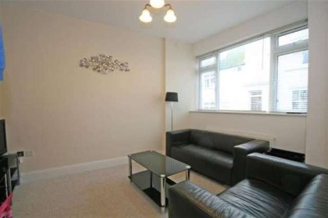  Image of 3 bedroom Detached house to rent in Church Street Seaford BN25 at Seaford, BN25 1HD