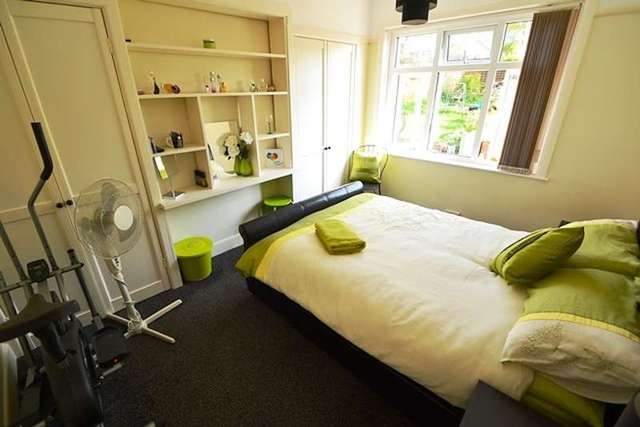  Image of 4 bedroom Semi-Detached house for sale in Queensberry Road Salisbury SP1 at Salisbury, SP1 3PJ