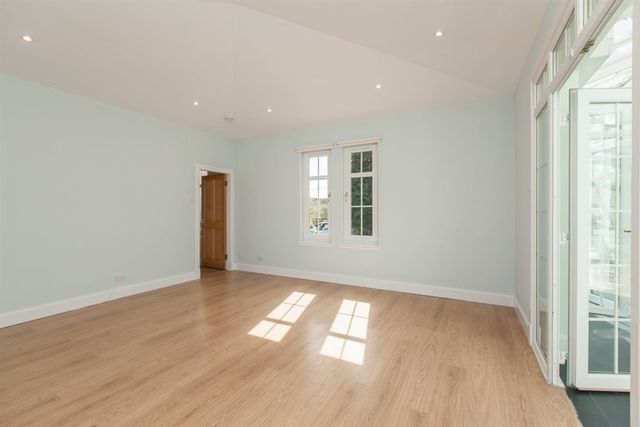  Image of 4 bedroom Detached house to rent in Dalkeith EH22 at Whitecraig East Lothian East Lothian, EH22 2NJ