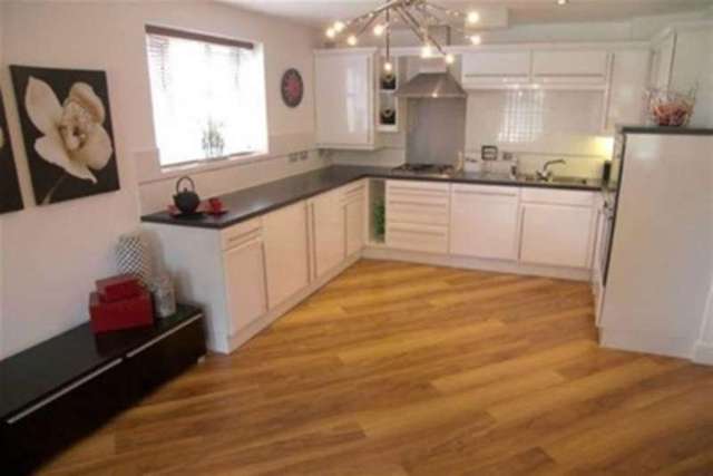  Image of 3 bedroom Penthouse to rent in Tythe Barn Lane Shirley Solihull B90 at Solihull, B90 1PF