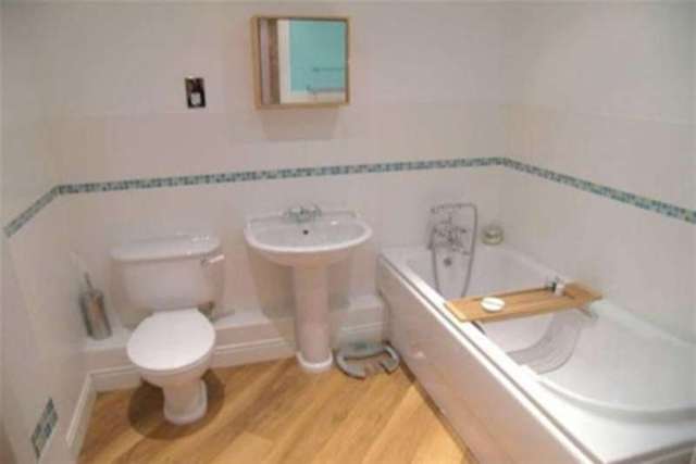  Image of 3 bedroom Penthouse to rent in Tythe Barn Lane Shirley Solihull B90 at Solihull, B90 1PF