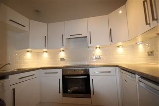  Image of 2 bedroom Flat to rent in Scott Street Glasgow G3 at Garnethill Glasgow Glasgow, G3 6PR