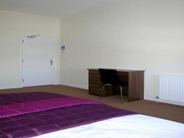  Image of 4 bedroom Flat to rent in Seagate Dundee DD1 at Dundee  Dundee, DD1 2EQ