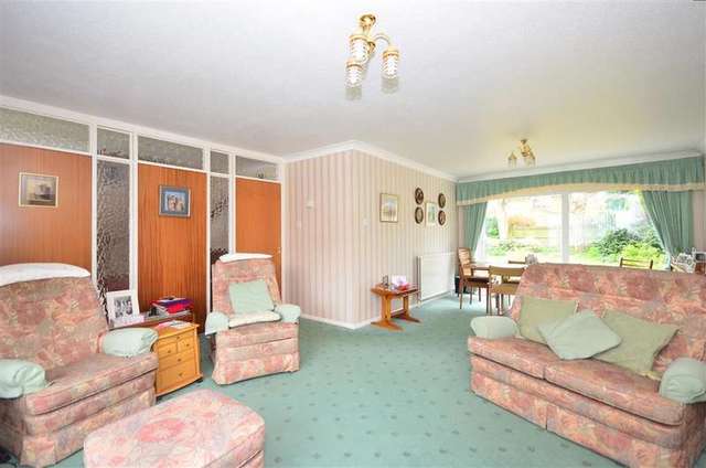  Image of 3 bedroom Detached house for sale in Selwyn Drive Broadstairs CT10 at Broadstairs Kent Broadstairs, CT10 2SW