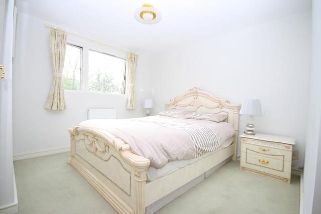  Image of 1 bedroom Apartment to rent in Seren Park Gardens London SE3 at Greenwich, SE3 7RP