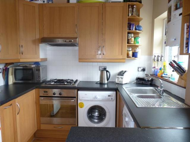  Image of 3 bedroom Terraced house to rent in Seymour Villas London SE20 at Anerley London Penge, SE20 8TU