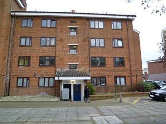  Image of 2 bedroom Detached house for sale in Shakspeare Walk London N16 at Shelley House Shakespeare Walk London, N16 8TJ