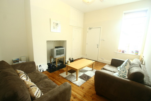  Image of 4 bedroom Flat Share to rent in Simonside Terrace Heaton Newcastle upon Tyne NE6 at Simonside Terrace Heaton Newcastle Upon Tyne, NE6 5DZ