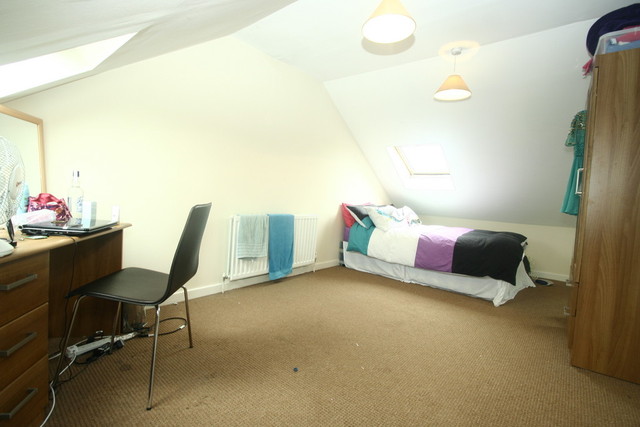  Image of 4 bedroom Flat Share to rent in Simonside Terrace Heaton Newcastle upon Tyne NE6 at Simonside Terrace Heaton Newcastle Upon Tyne, NE6 5DZ