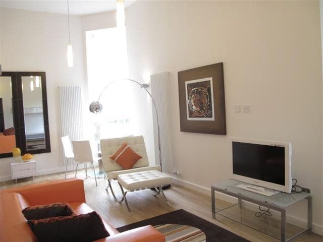  Image of 1 bedroom Flat to rent in Simpson Loan Edinburgh EH3 at Meadows Edinburgh Edinburgh, EH3 9BS