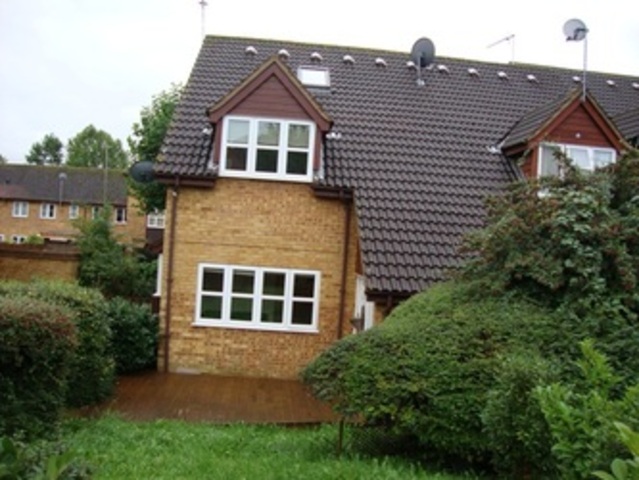  Image of 2 bedroom Semi-Detached house for sale in Snowdon Drive London NW9 at Snowdon Drive  London, NW9 7RF