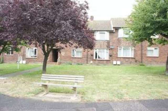  Image of 1 bedroom Flat to rent in Southchurch Rectory Chase Southend-on-Sea SS2 at Southchurch Rectory Chase  Southend-On-Sea, SS2 4XB