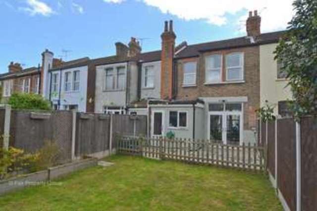  Image of 3 bedroom Terraced house for sale in Wimborne Road Southend-on-Sea SS2 at Wimborne Road  Southend-On-Sea, SS2 5JG