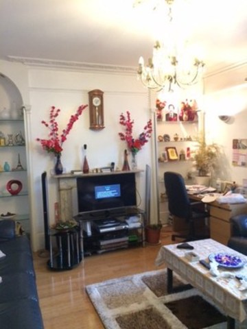  Image of 5 bedroom Terraced house to rent in Southgate Road London N1 at SOUTHGATE ROAD  DALSTON, N1 3HX