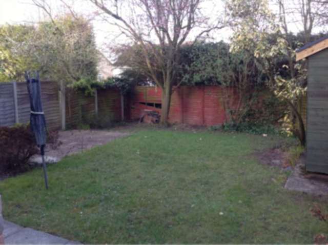  Image of 4 bedroom Detached house to rent in Sparrow Close Wokingham RG41 at Sparrow Close Wokingham Wokingham, RG41 3HT