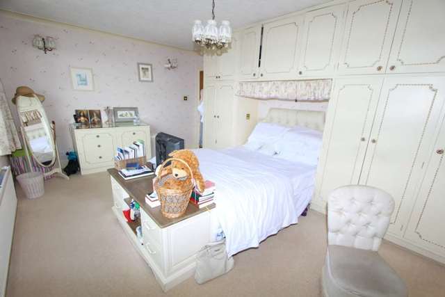  Image of 3 bedroom Detached house for sale in Heights Lane Heckmondwike WF16 at Heights Lane  Heckmondwike, WF16 0DQ