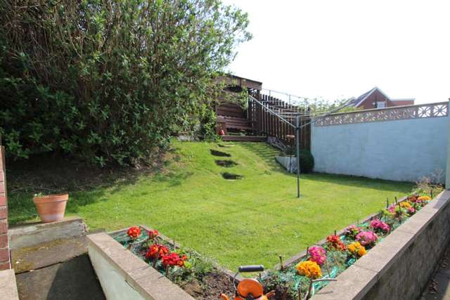  Image of 3 bedroom Detached house for sale in Heights Lane Heckmondwike WF16 at Heights Lane  Heckmondwike, WF16 0DQ