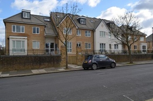  Image of 2 bedroom Flat to rent in Drapers Road Enfield EN2 at Sporton Ct Drapers Road Enfield, EN2 8GZ