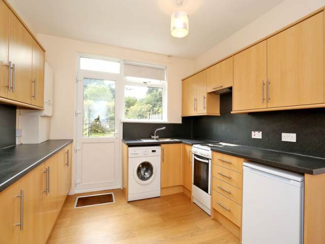  Image of 2 bedroom Flat to rent in Springfield Place Aberdeen AB15 at West End Aberdeen Aberdeen, AB15 7SF