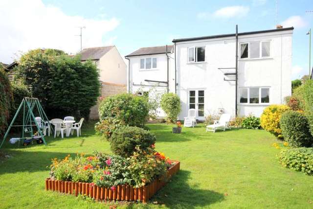  Image of 5 bedroom Detached house for sale in St. Agnells Lane Hemel Hempstead HP2 at St Agnells Lane  Hemel Hempstead, HP2 7AX