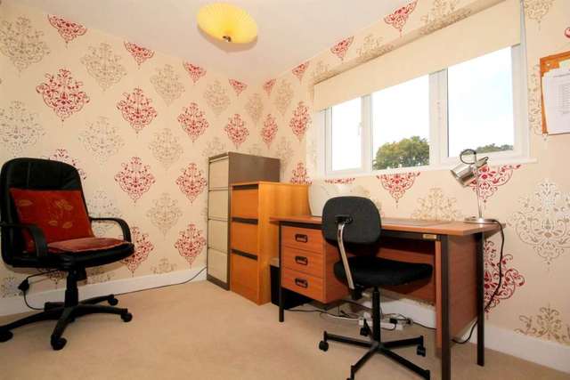  Image of 5 bedroom Detached house for sale in St. Agnells Lane Hemel Hempstead HP2 at St Agnells Lane  Hemel Hempstead, HP2 7AX