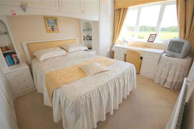  Image of 5 bedroom Detached house for sale in St. Agnells Lane Hemel Hempstead HP2 at St. Agnells Lane  Hemel Hempstead, HP2 7AX