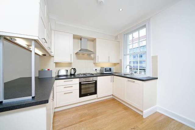  Image of 2 bedroom Maisonette to rent in St. Anns Road London W11 at St Anns Road  London, W11 4SR