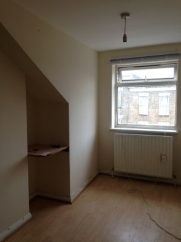  Image of 2 bedroom Flat to rent in St. James