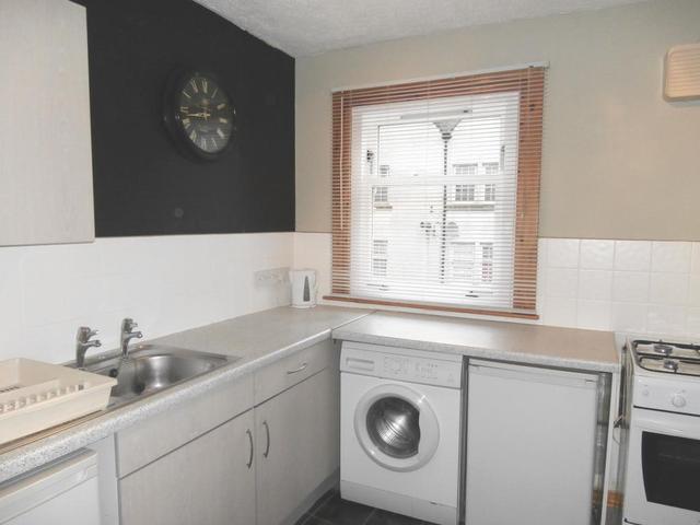  Image of 3 bedroom Flat to rent in St. John Street Stirling FK8 at Stirling Town Stirling Stirling, FK8 1EB